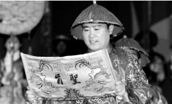 张百熙为官三十年 历任四部尚书,因为何事被太监活活骂死?