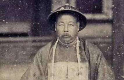 同为晚清重臣,左宗棠和李鸿章的军事能力谁更强？