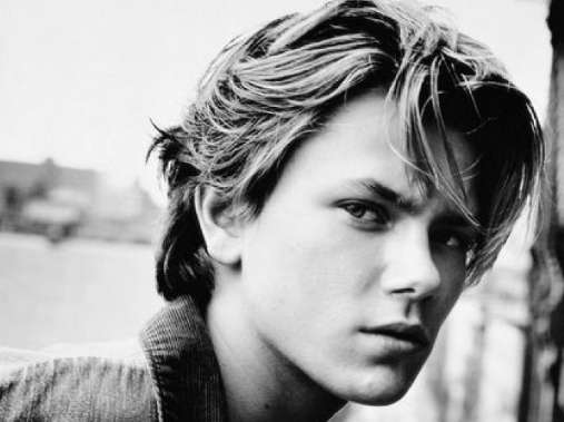 瑞凡·菲尼克斯