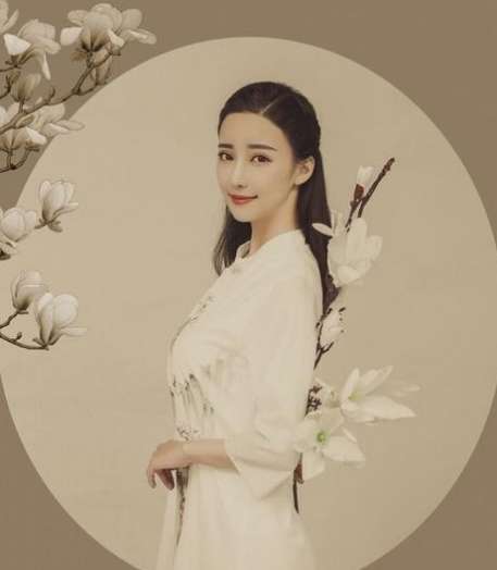 刘凡菲古典写真