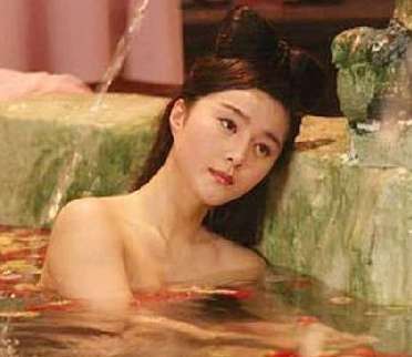 解密，杨贵妃给安禄山洗澡不为人知的历史真相