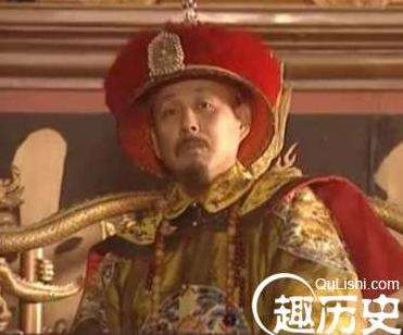 皇帝的人说打就打，打完后一路飞升，县令直接成为太子太保