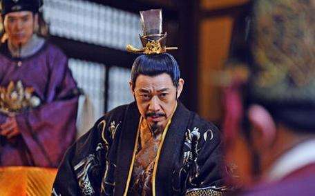 唐太宗李世民晚年成老糊涂昏君，沉迷酒色霸占弟弟妻子