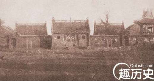 清朝咸丰皇帝曾亲笔御书&ldquo;临潢普护&rdquo;匾为昌图府梨树城兴隆寺