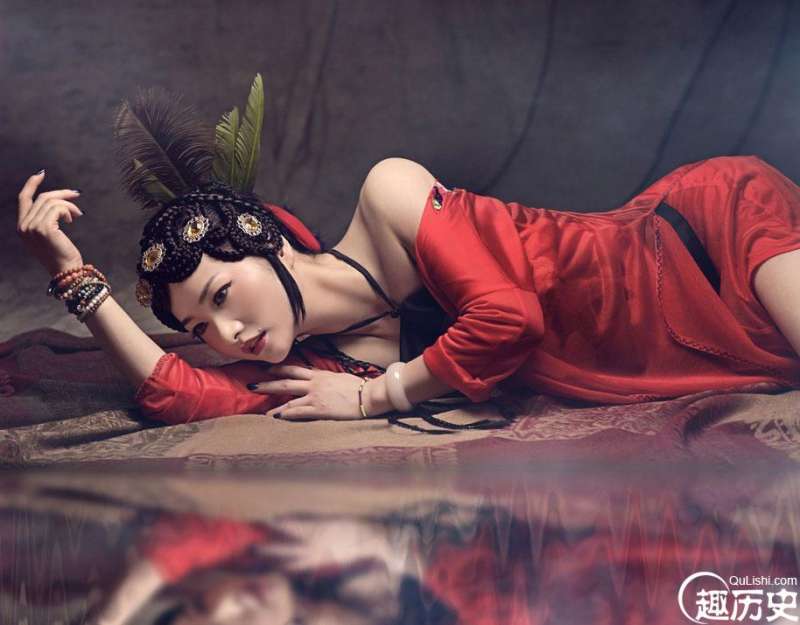 历史上苏东坡为何会喜欢一个叫“盼盼”的妓女？有何原因？
