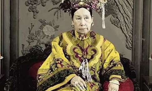 打媳妇气儿子，她是史上最恶婆婆，她就是慈禧