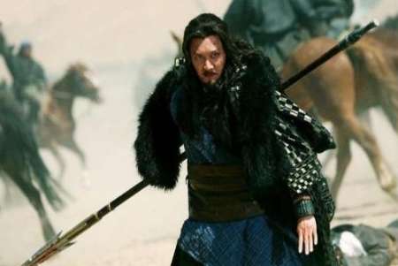 能够亡秦的楚霸王项羽，为什么最后会输给刘邦？出于什么原因？