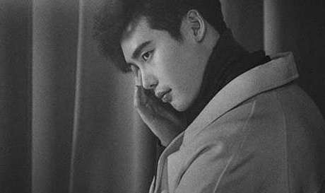 韩剧《死之咏赞》讲的什么 ？李钟硕零片酬出演