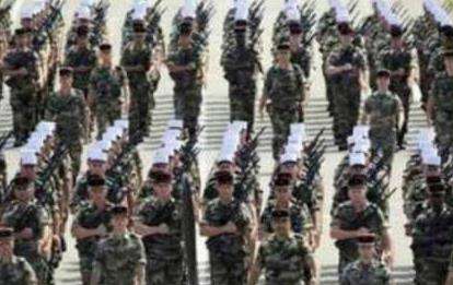 法国伞兵部队什么时候成立的？法国伞兵部队在印度支那战争中起了什么作用