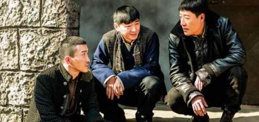 《战天狼》是谁主演的？剧情主要讲了什么