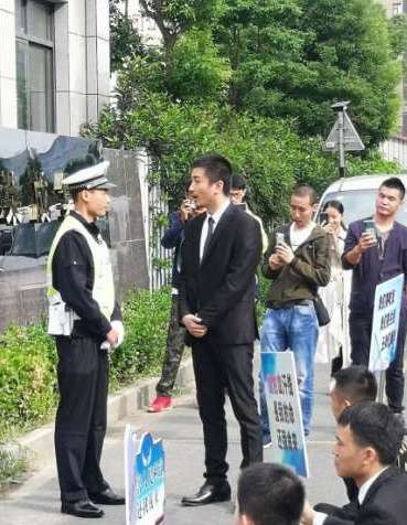 《人民的财产》中前作的角色会出现吗？剧情主要讲了什么