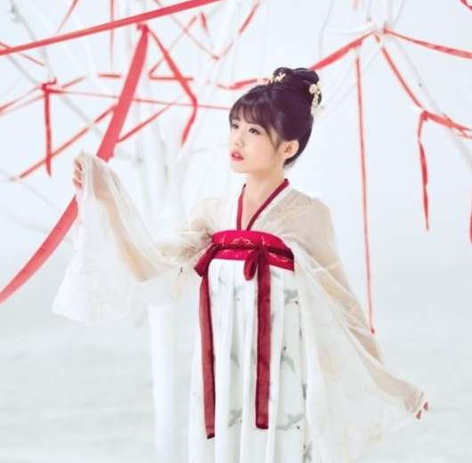赖美云古风写真合集