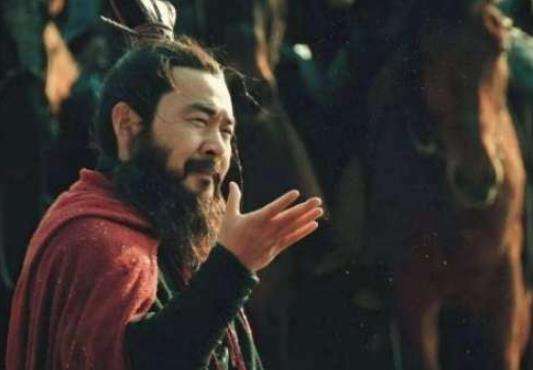 他是一名降将受的奖赏比于禁还高，最后的结局却悲惨