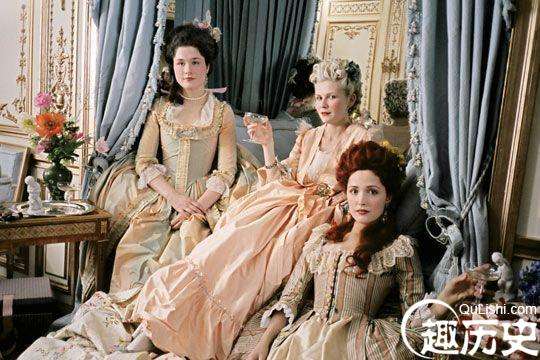 从人生巅峰跌落谷底，是一种什么样的体验？