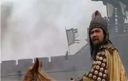 刘璋手下的一名大将与黄忠战成平手，最后归于蜀成就大业