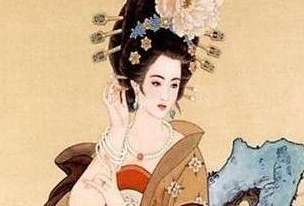 唐玄宗那么喜欢杨贵妃，为何立她当皇后呢？