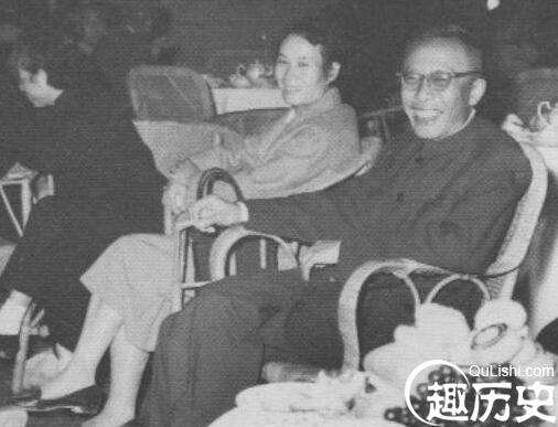 这位末代皇帝，尽管50多岁了，一直拒绝成婚只想一个人