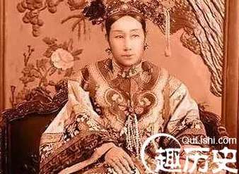 慈禧是怎么从后宫中脱颖而出的？年轻时有多漂亮？