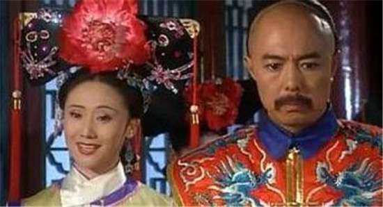 历史上真实的令妃 真的是还珠里那个处处维护小燕子的温柔贤淑形象吗？