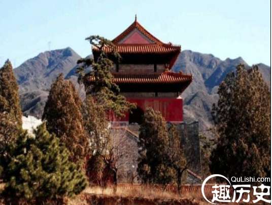 此人是雍正眼中的官员楷模，当官50年家贫如洗，死后获得一个殊荣