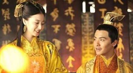 大臣写了一份奏折，皇帝看了说了12个字，被嘲笑了几千年