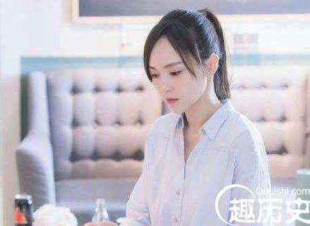 《归去来》萧清为什么要辞去校内兼职？成然约萧清吃饭的目的是什么？