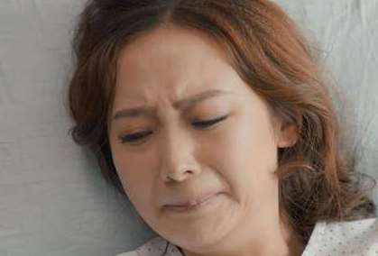 《归去来》最新剧情刘彩琪流产后与鲁尼生情 最后两人移民国外