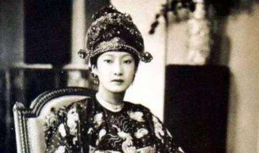 她20岁成为一朝国母，最后却凄凉死去