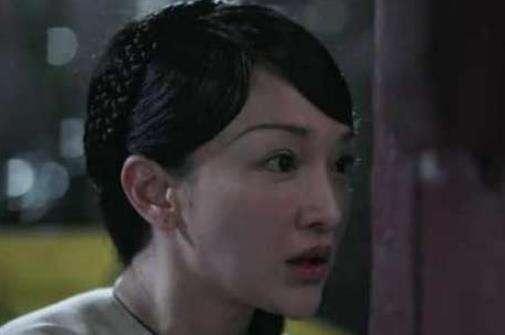 《如懿传》如懿被封皇贵妃，遭金玉妍陷害差点位子不保