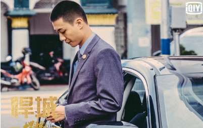 《悍城》警方党中的内奸是谁 内奸的是如何掩饰身份的