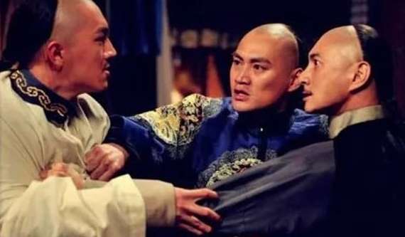 雍正刻薄寡恩，对兄弟非常无情，唯独对这个王爷感情很深