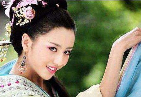 汉有赵家双飞燕，这个皇帝却是坐拥五姐妹