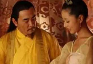 后宫妃子表面上养尊处优，实际却不得不靠汤药续命！