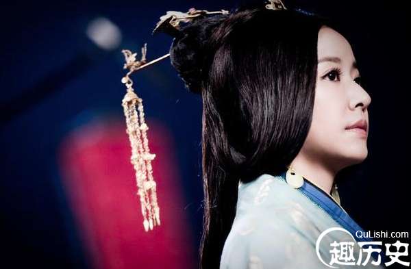 每次改朝换代都有个神秘天象出现，两千多年来从没改变过