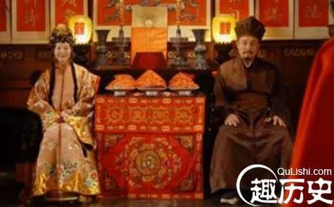 结婚时的二拜高堂“高堂”是什么意思？为什么衍生为父母？