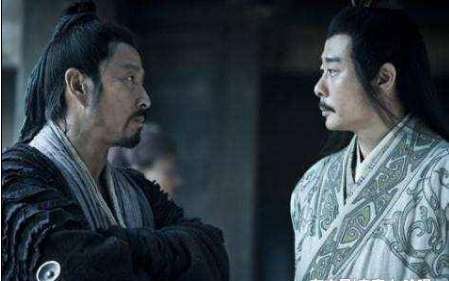 因为一本奇书，本应该是死囚的他，靠它辅佐一个王朝