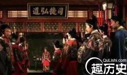 铁公鸡的下场，李自成打进北京时，大臣都不肯捐款，最后全部被抢完