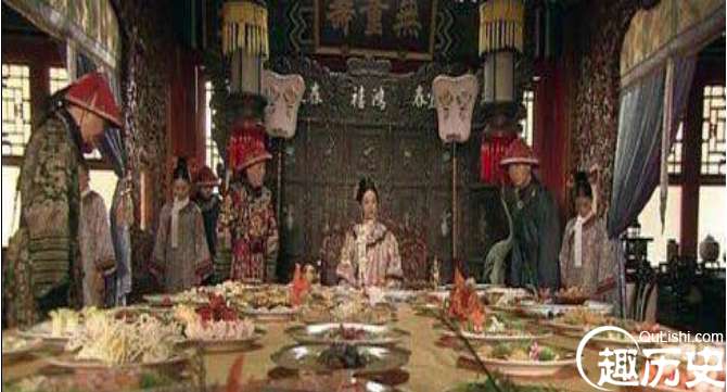 建造一个凉棚竟要花费30万两白银，慈禧太后究竟浪费了多少钱呢