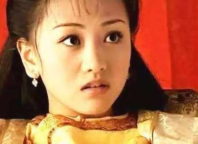 康熙的生母是谁？13岁嫁人，14岁生孩