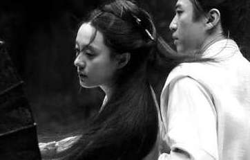 《影》开放式结局是什么意思？结尾处小艾到底看到了什么