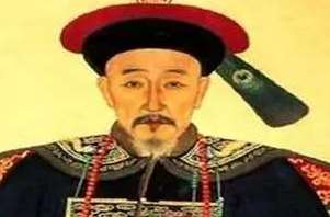 和珅家抄出一件东西，恶心得皇帝都吐了