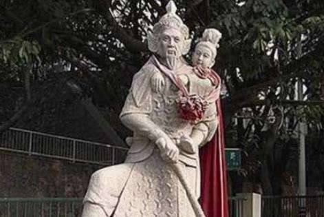 陆秀夫为什么背小皇帝跳海？这算是英雄行为吗？