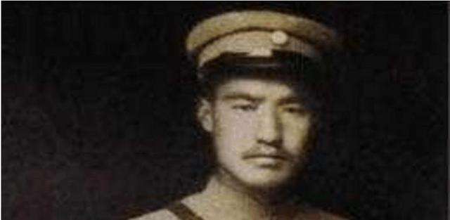 此人一生做尽坏事，扒走了慈禧的裤子，为后人津津乐道