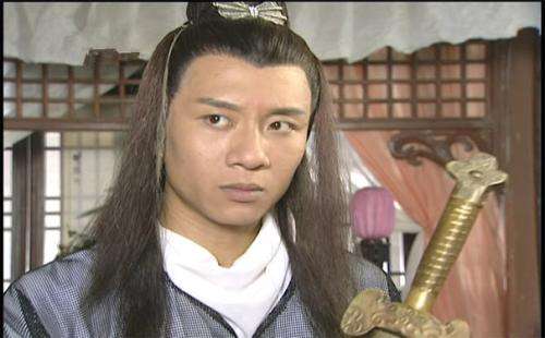 荆无命几乎是上官金虹的左膀右臂，他们究竟是什么关系？