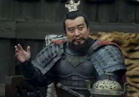 袁绍手底下的大将之一，实力远超四庭柱，可惜还是死于袁绍剑下