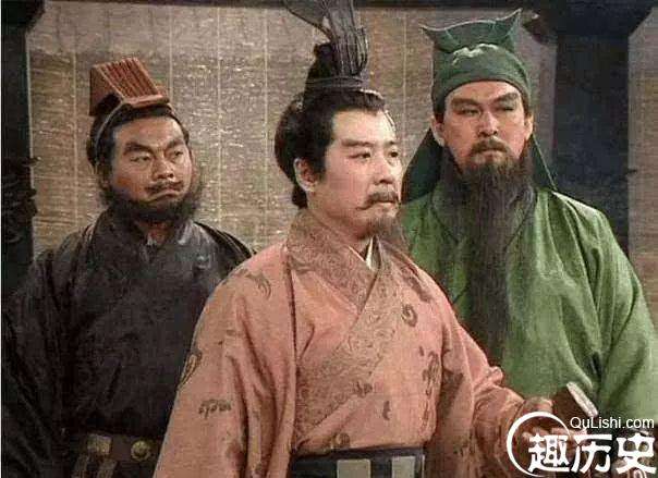 关羽在被俘后曾试图假意投降孙权，孙权却杀了关羽？