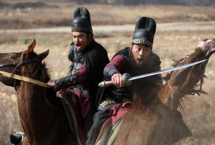 水浒传中朱仝为何官越当越大还能善终，难道他才是隐藏最深的人