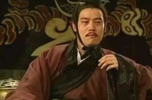 小妾为上位参与叛乱出卖齐襄公，最后却...