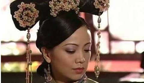 被雍正帝追封并且移葬景陵的敬敏皇贵妃，实际是母凭子贵