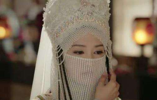 《如懿传》香妃寒香见即将登场，乾隆被迷的神魂颠倒直言为一生真爱